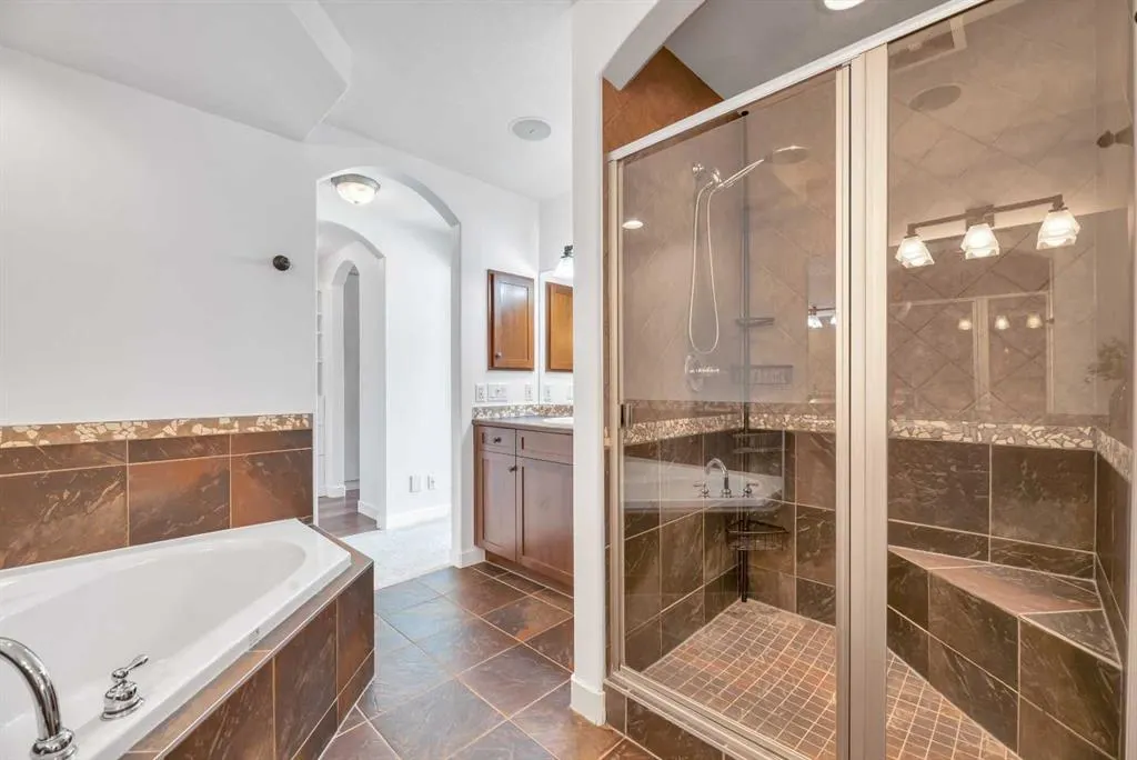 39 Crestridge Way SW