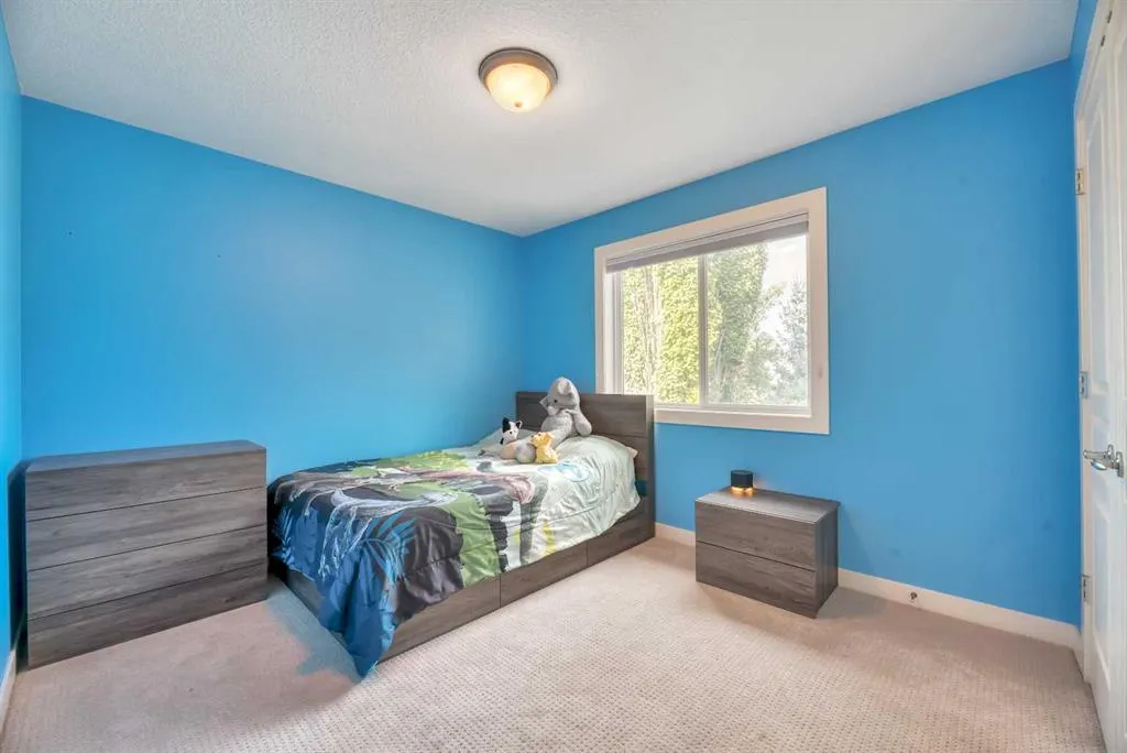 39 Crestridge Way SW