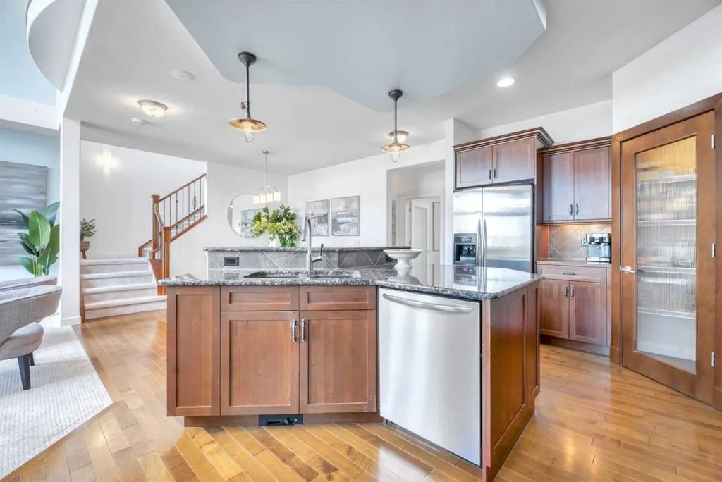39 Crestridge Way SW