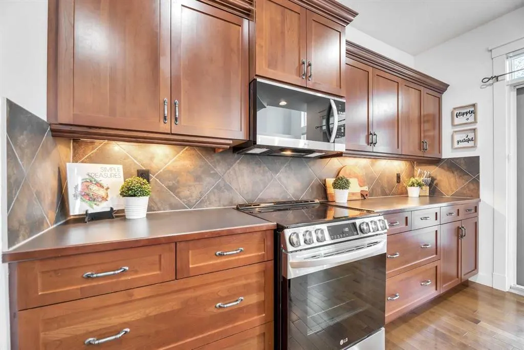 39 Crestridge Way SW