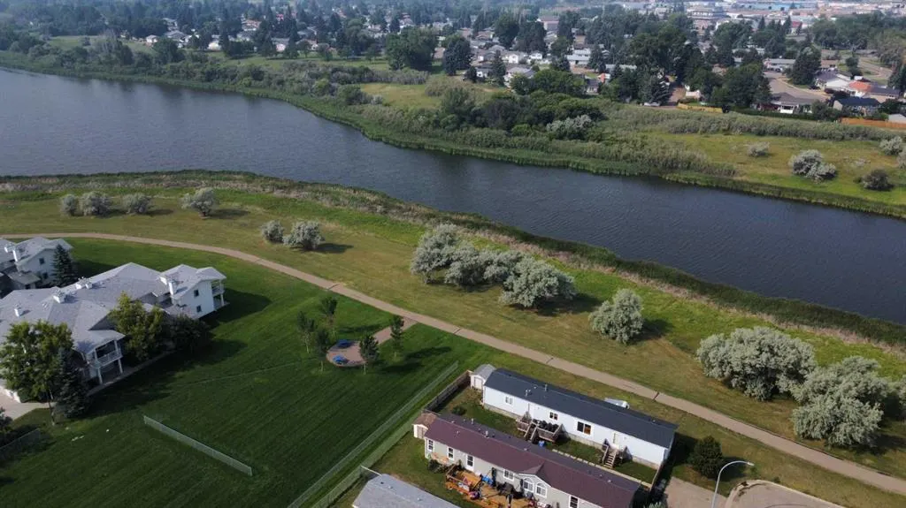 19 Meadow Lake Gate
