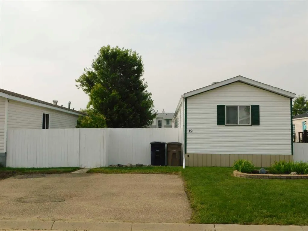 19 Meadow Lake Gate
