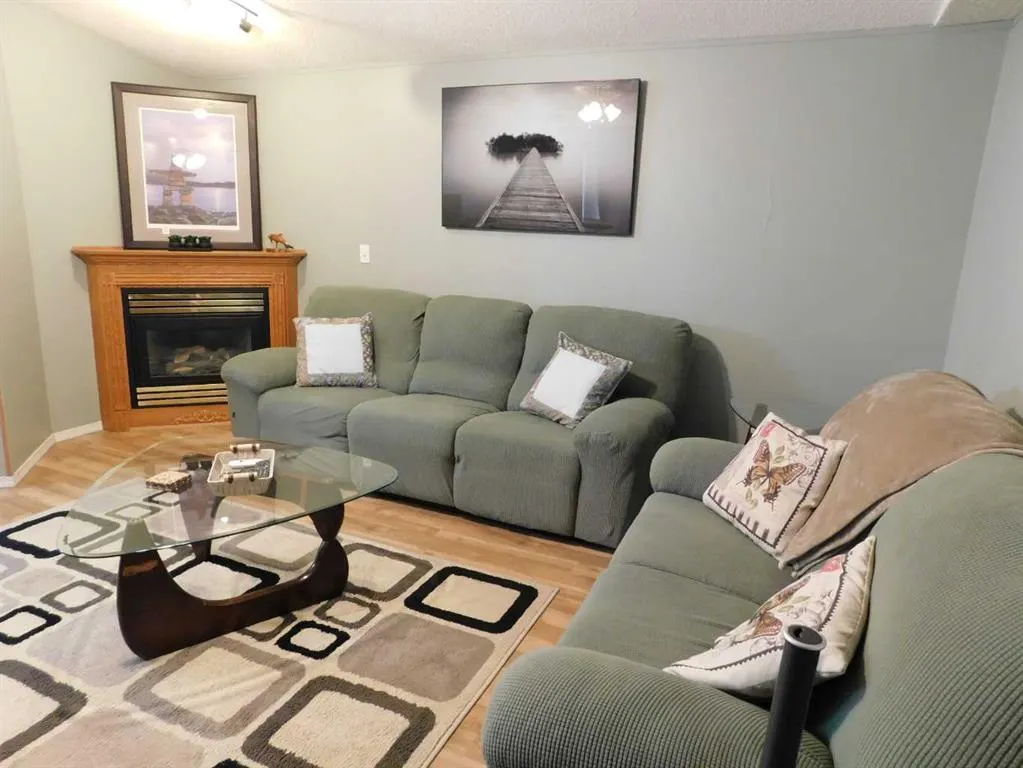 19 Meadow Lake Gate