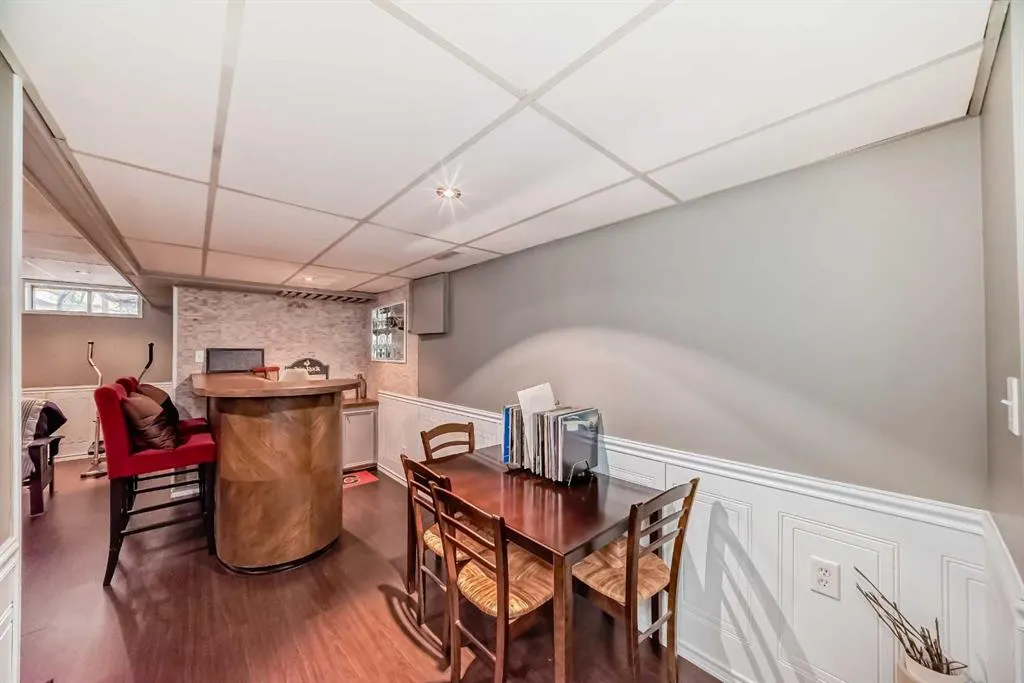 554 Whitehill Place NE