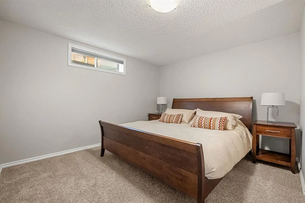 13015 Bonaventure Drive SE