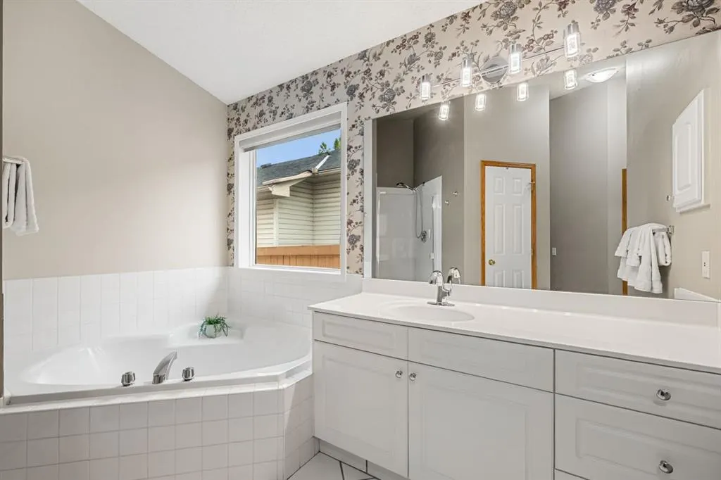 13015 Bonaventure Drive SE