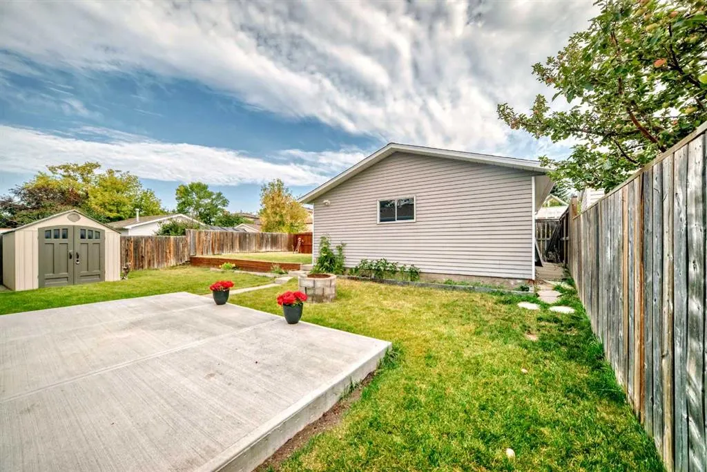 424 Rundlehill Way NE