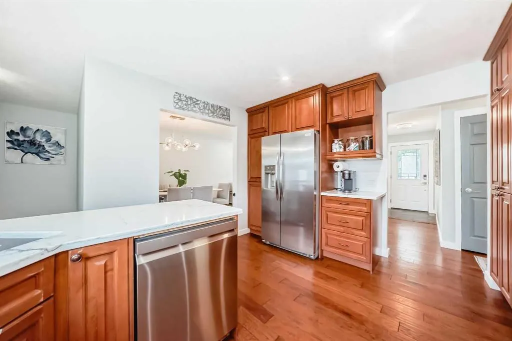 424 Rundlehill Way NE