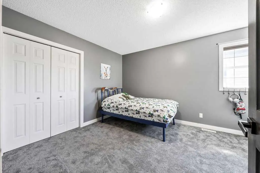 8 Evansdale Way NW
