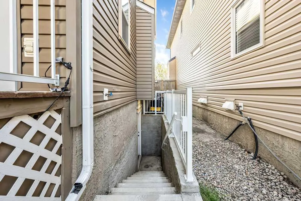 8 Evansdale Way NW