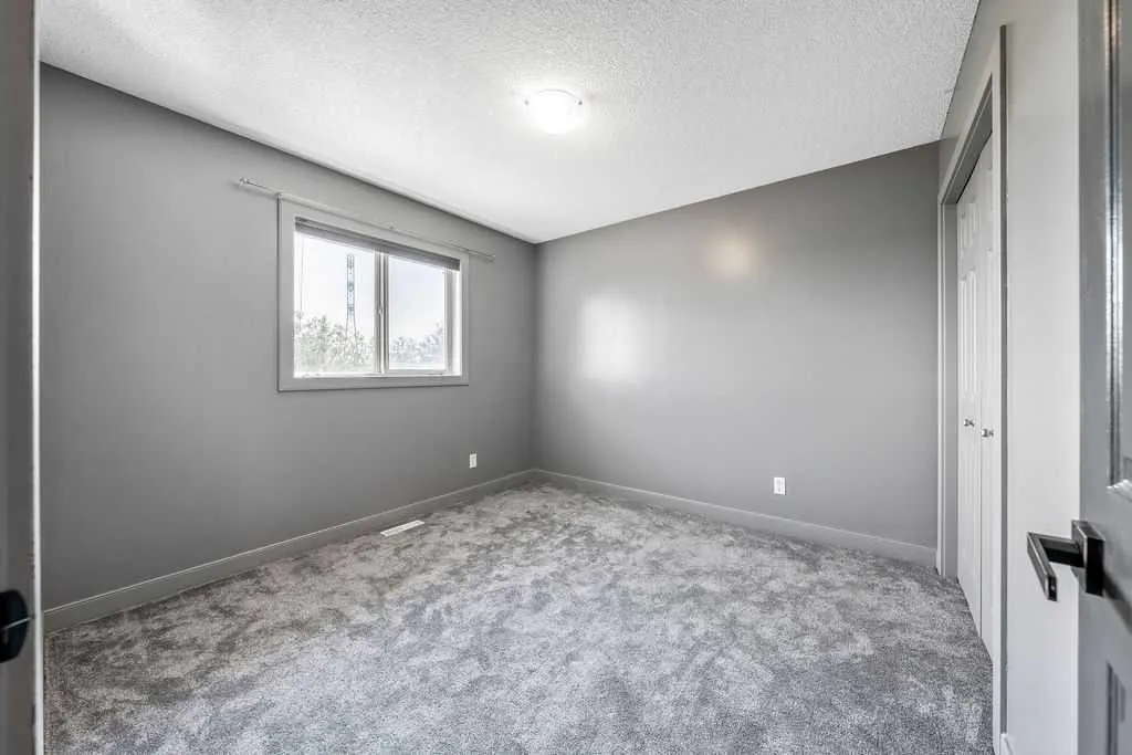 8 Evansdale Way NW