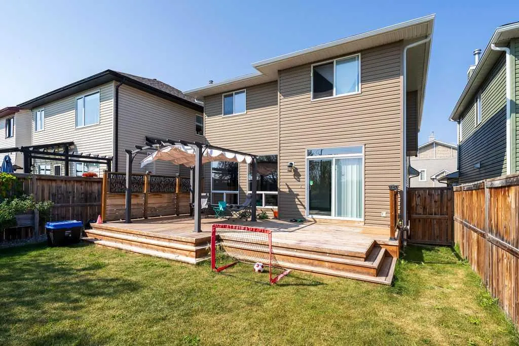 8 Evansdale Way NW