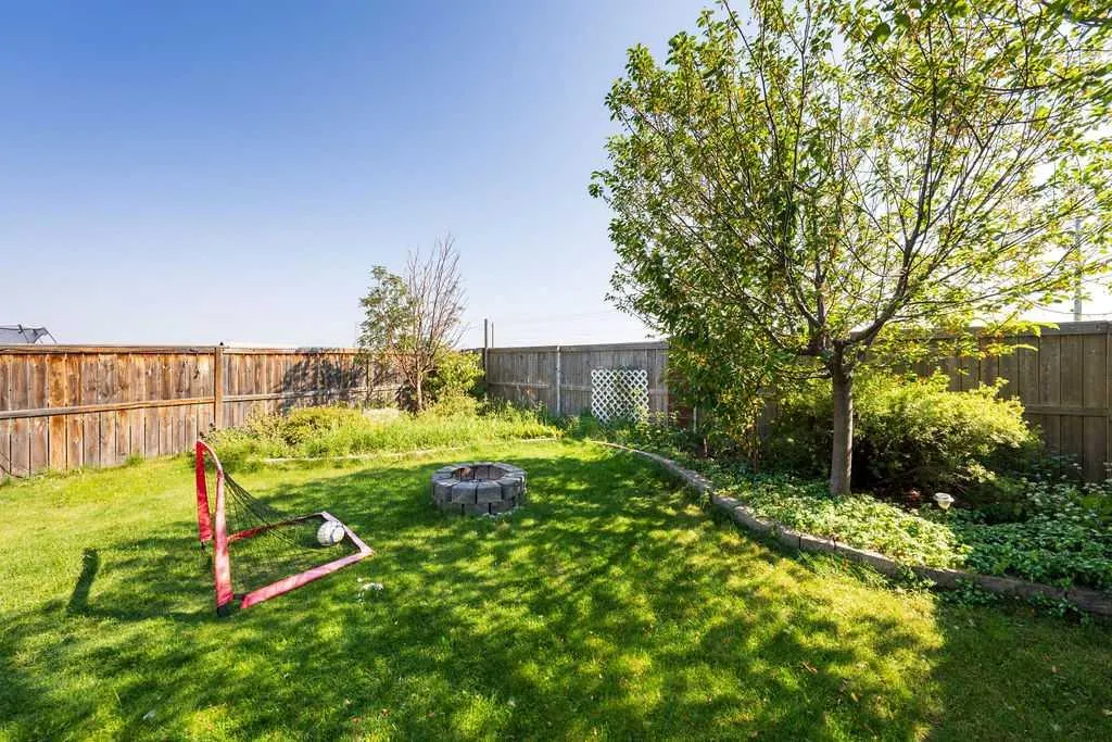 8 Evansdale Way NW