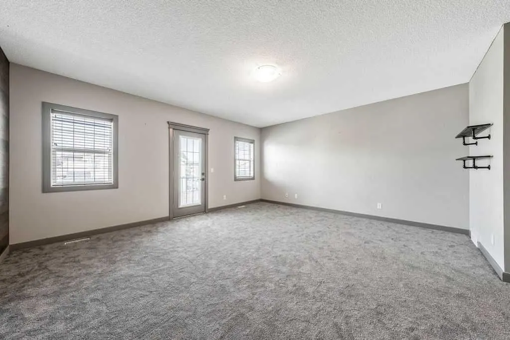 8 Evansdale Way NW