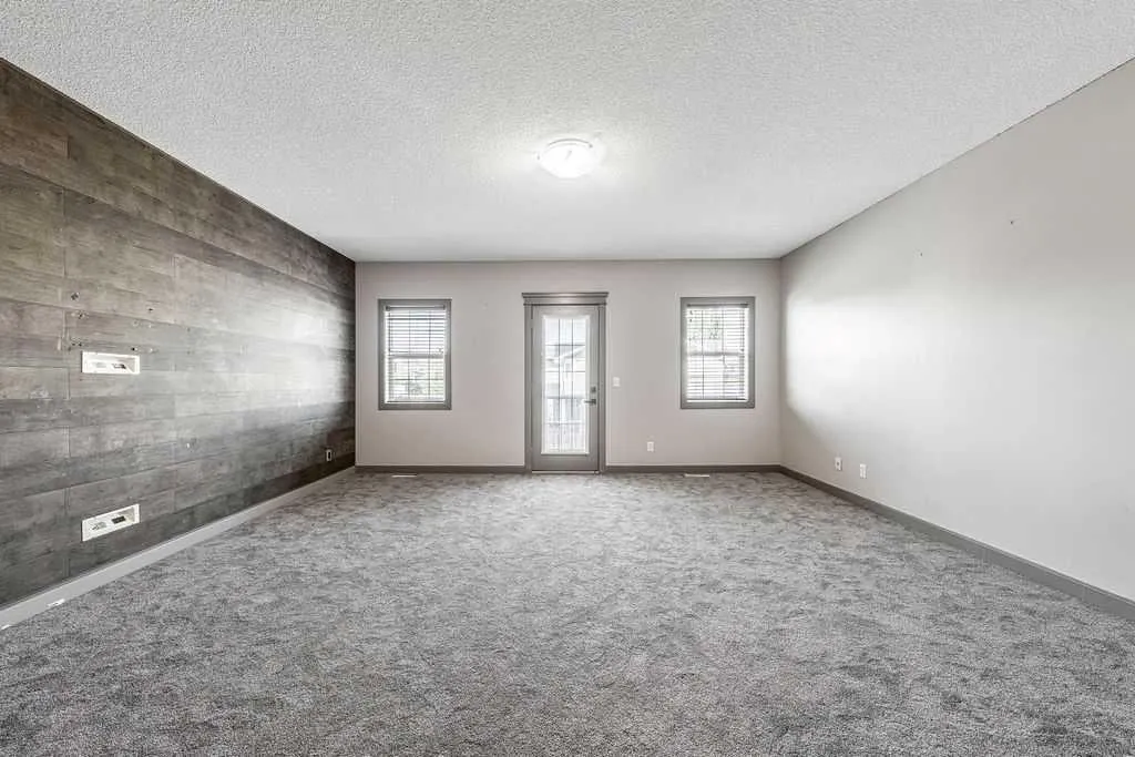 8 Evansdale Way NW