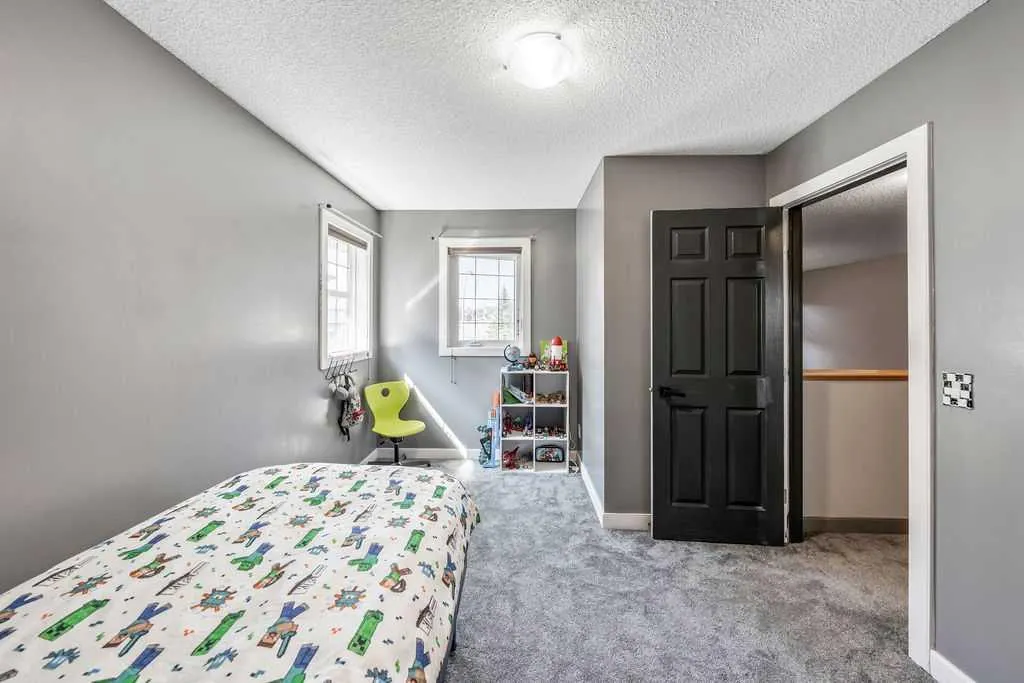 8 Evansdale Way NW