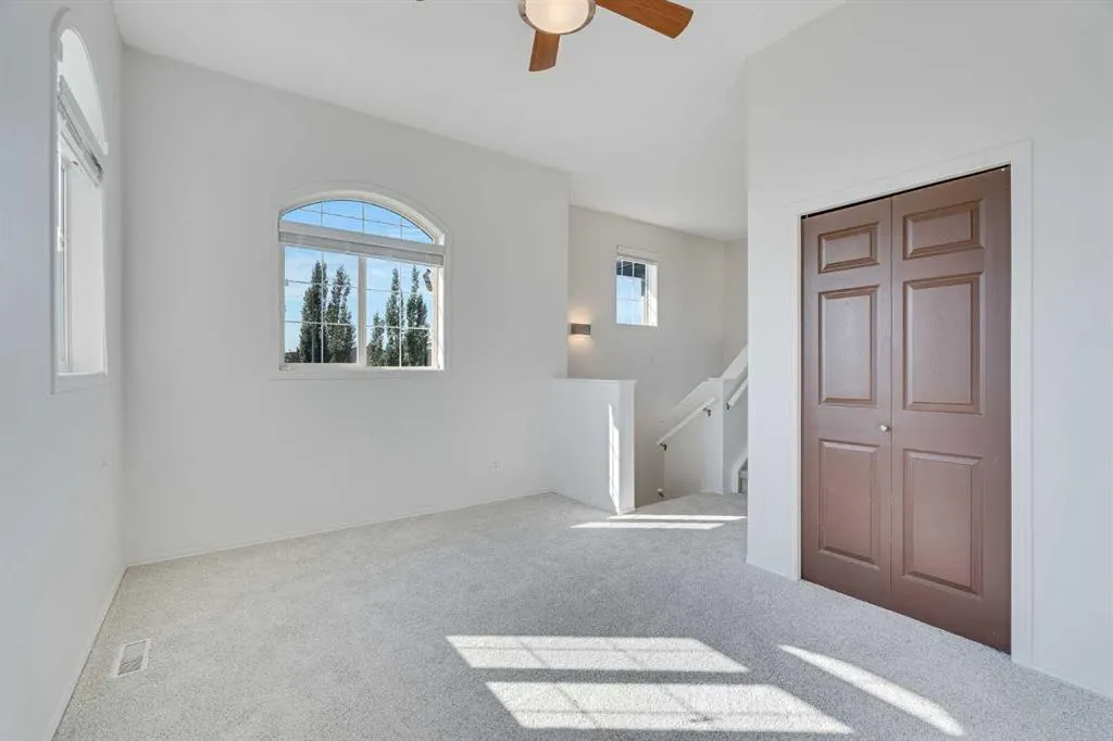 201 Crystalridge Rise
