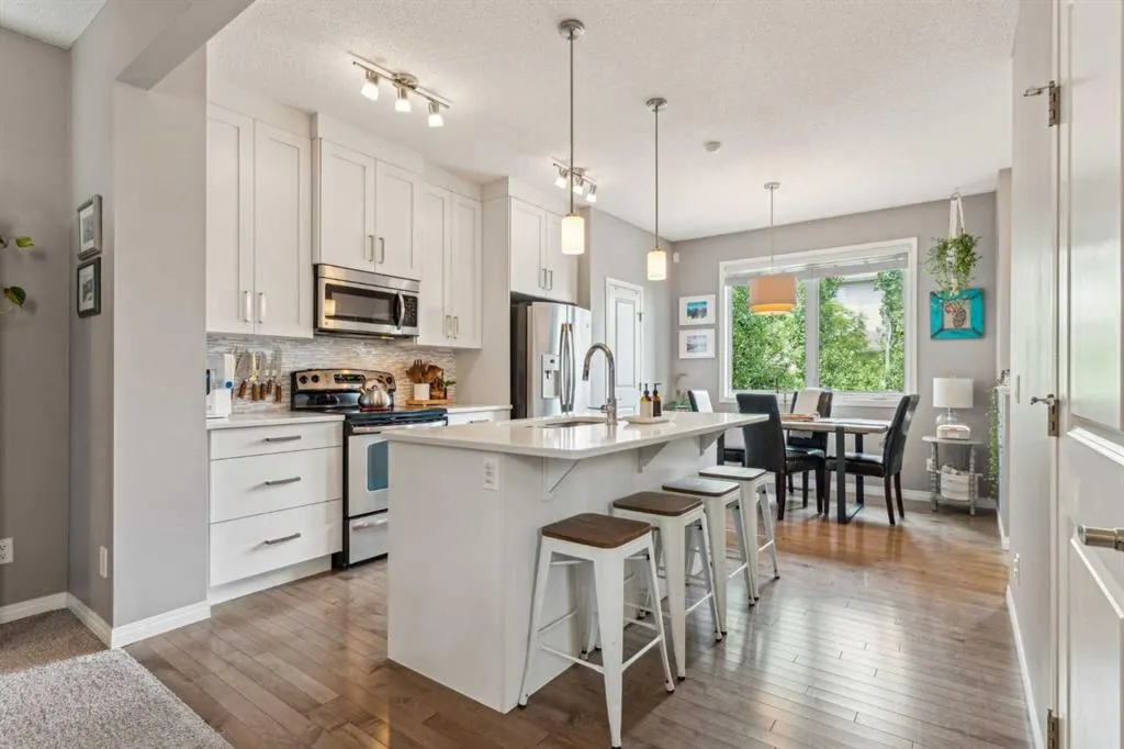 114 Sagewood Drive SW