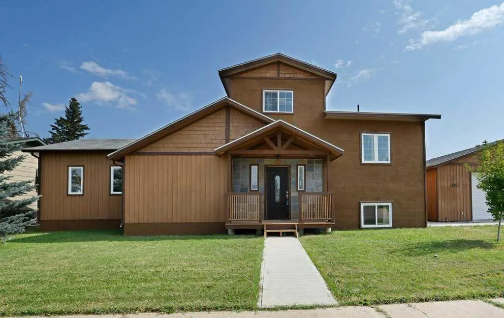 521 Tulip Street