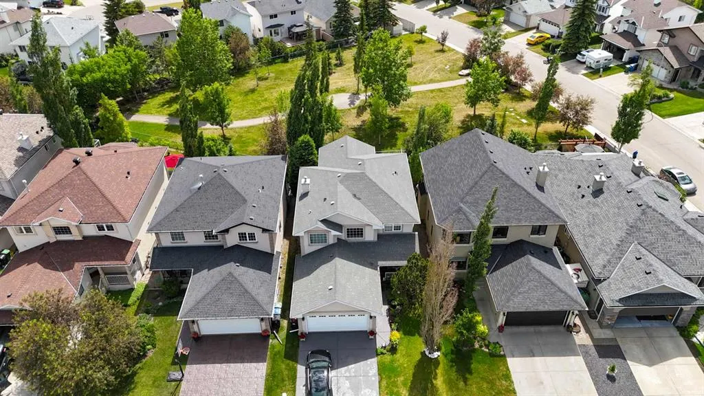 148 Scenic View Close NW