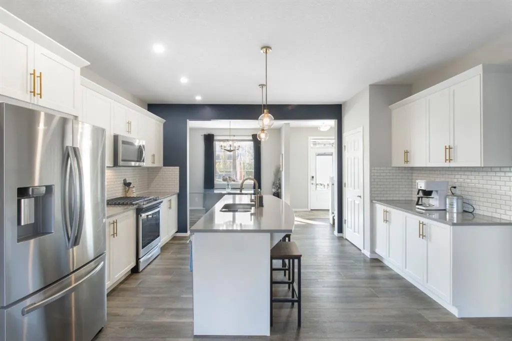 408 Yorkville Avenue SW