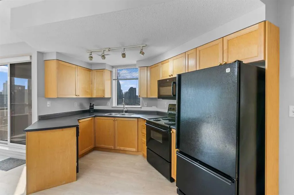 683 10 Street SW, #1204