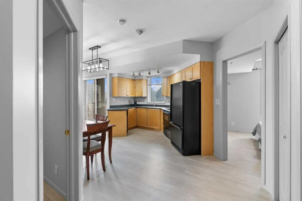 683 10 Street SW, #1204