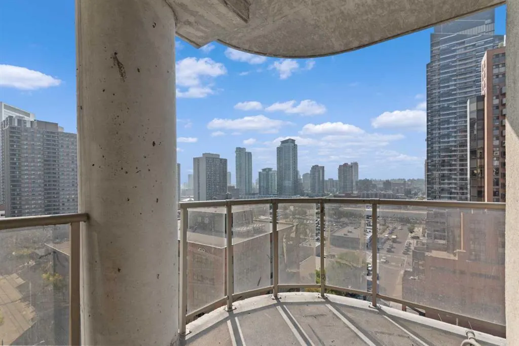 683 10 Street SW, #1204