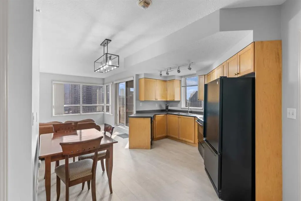 683 10 Street SW, #1204