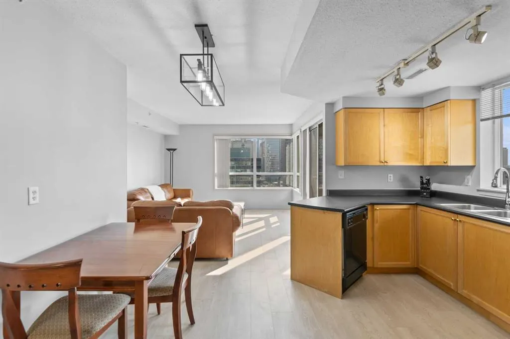 683 10 Street SW, #1204