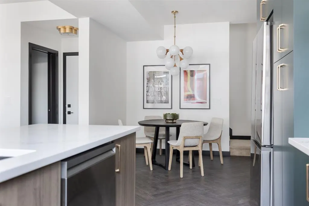 4270 Norford Avenue NW, #702