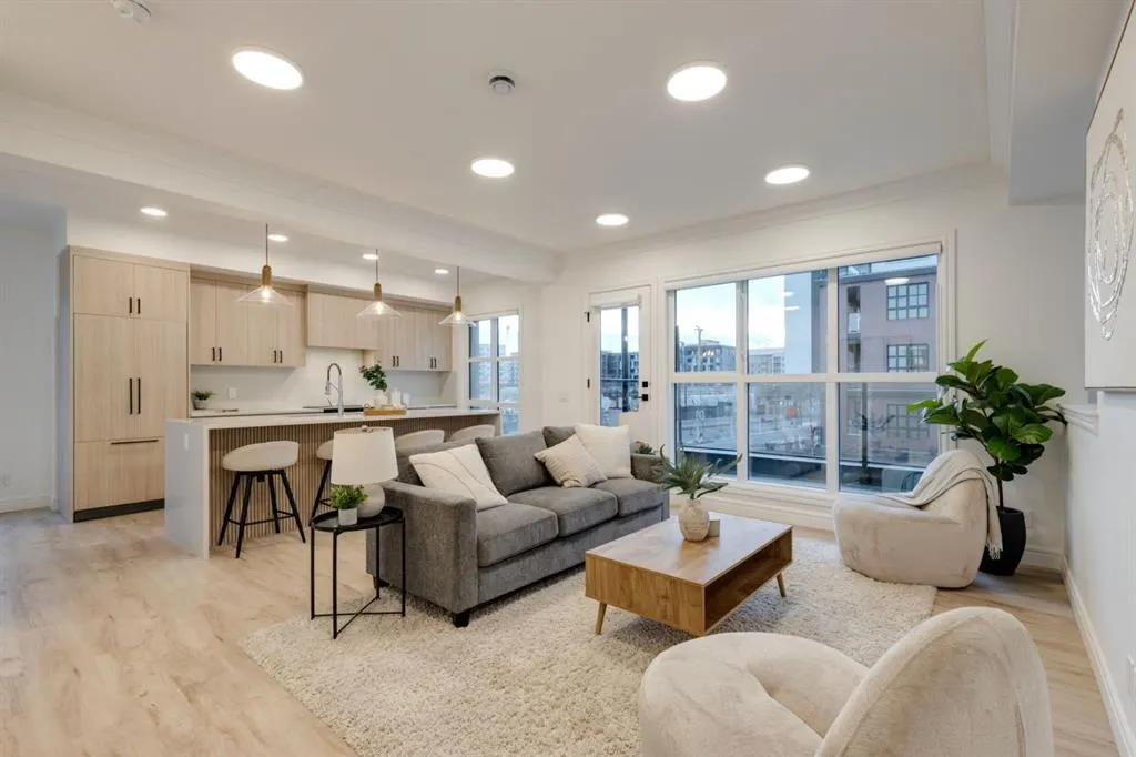 4270 Norford Avenue NW, #702