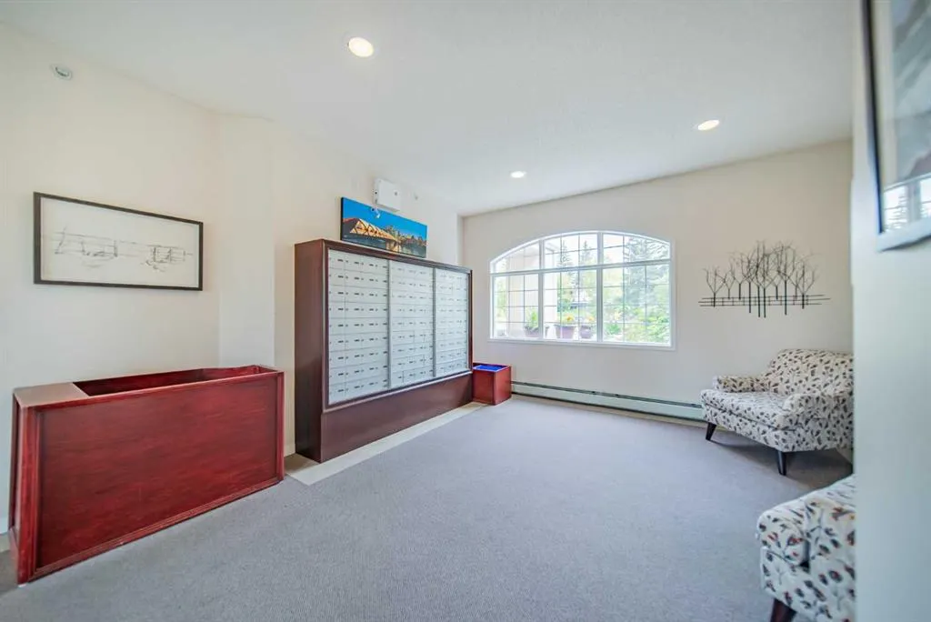 5201 Dalhousie Drive NW, #222