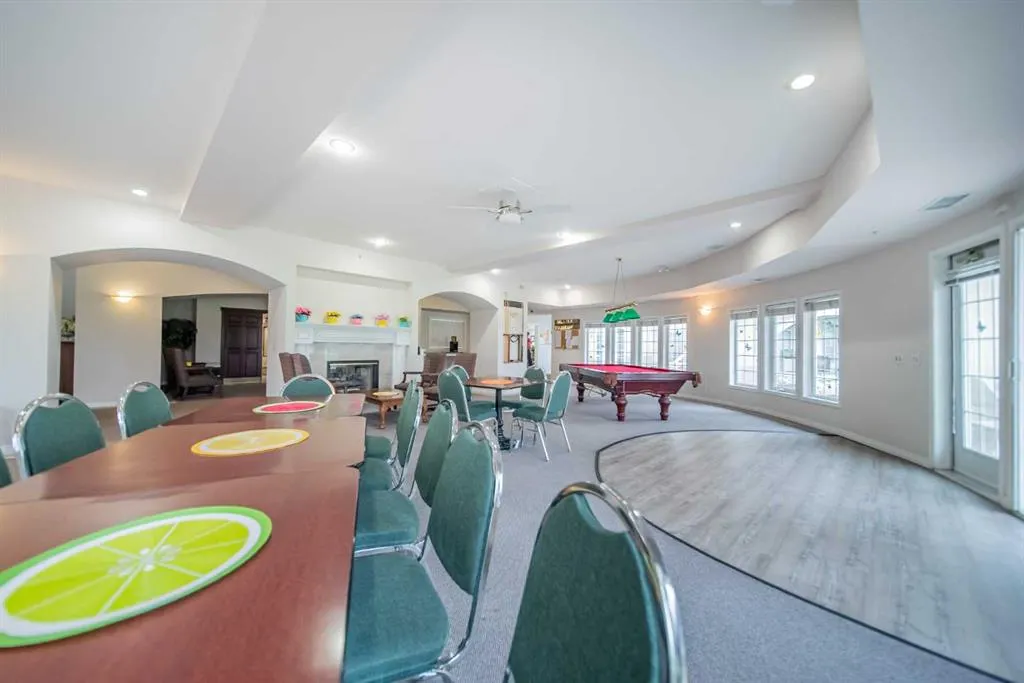 5201 Dalhousie Drive NW, #222