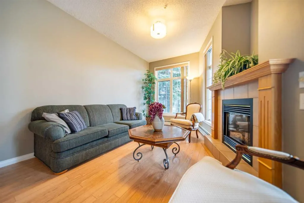 5201 Dalhousie Drive NW, #222