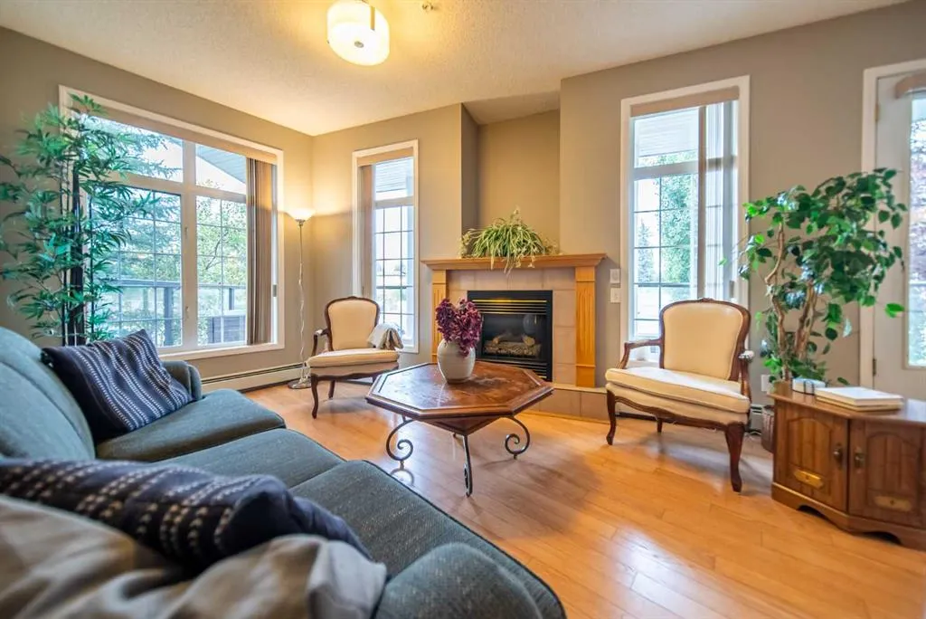 5201 Dalhousie Drive NW, #222