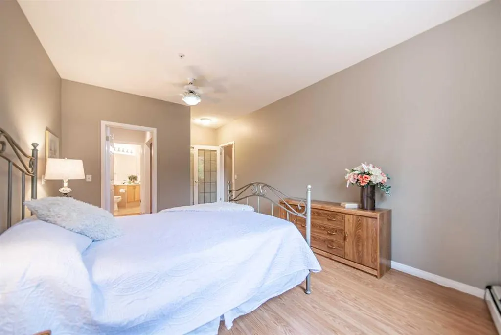 5201 Dalhousie Drive NW, #222