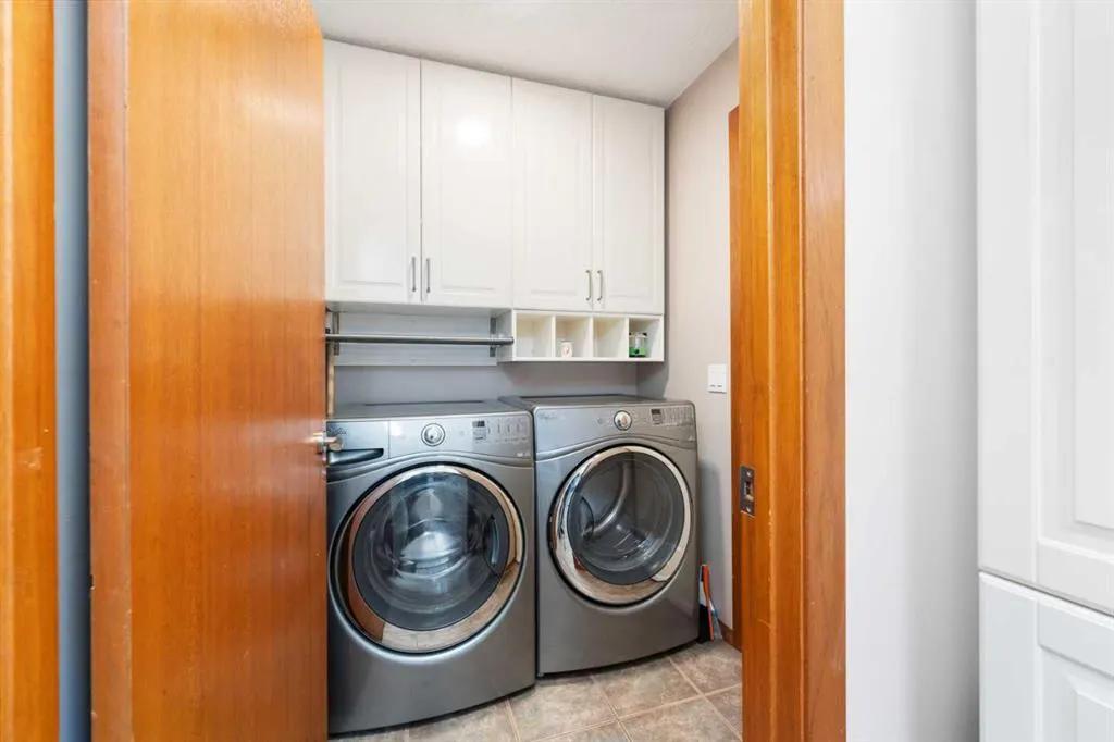 15 Deer Bay SE