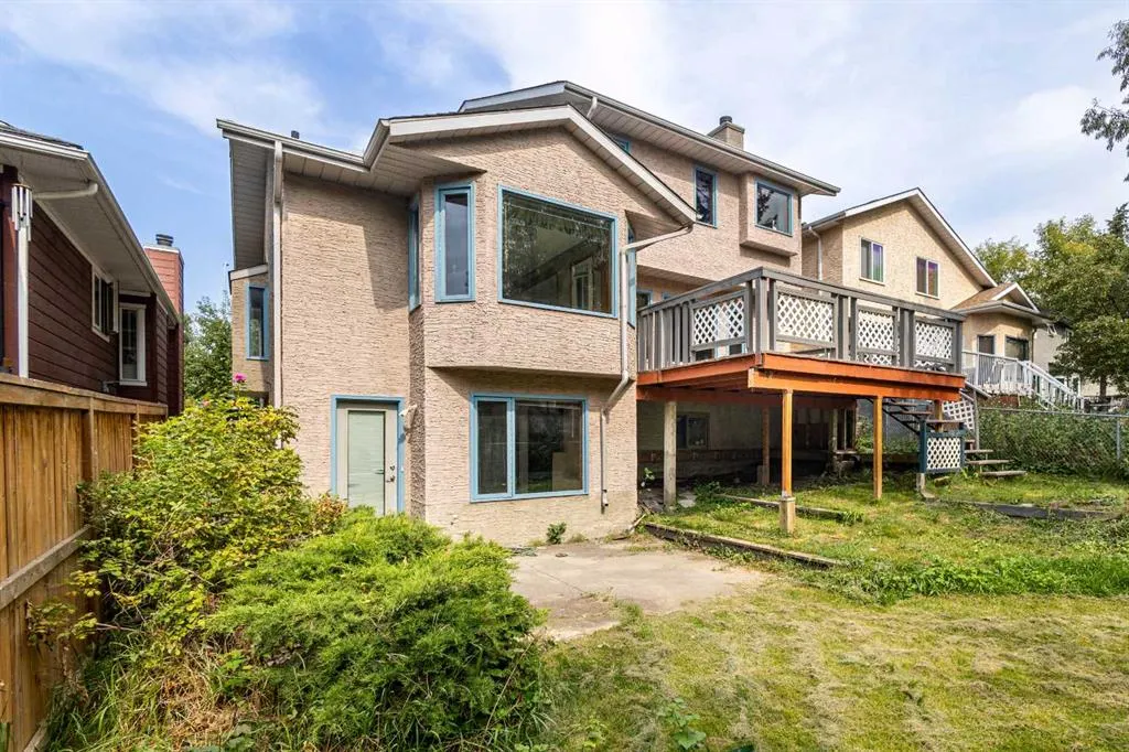 190 Riverside Circle SE