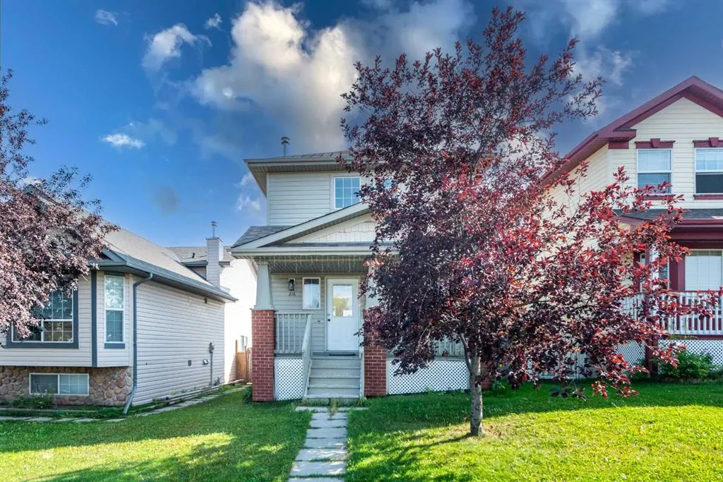 216 Hidden Hills Road NW