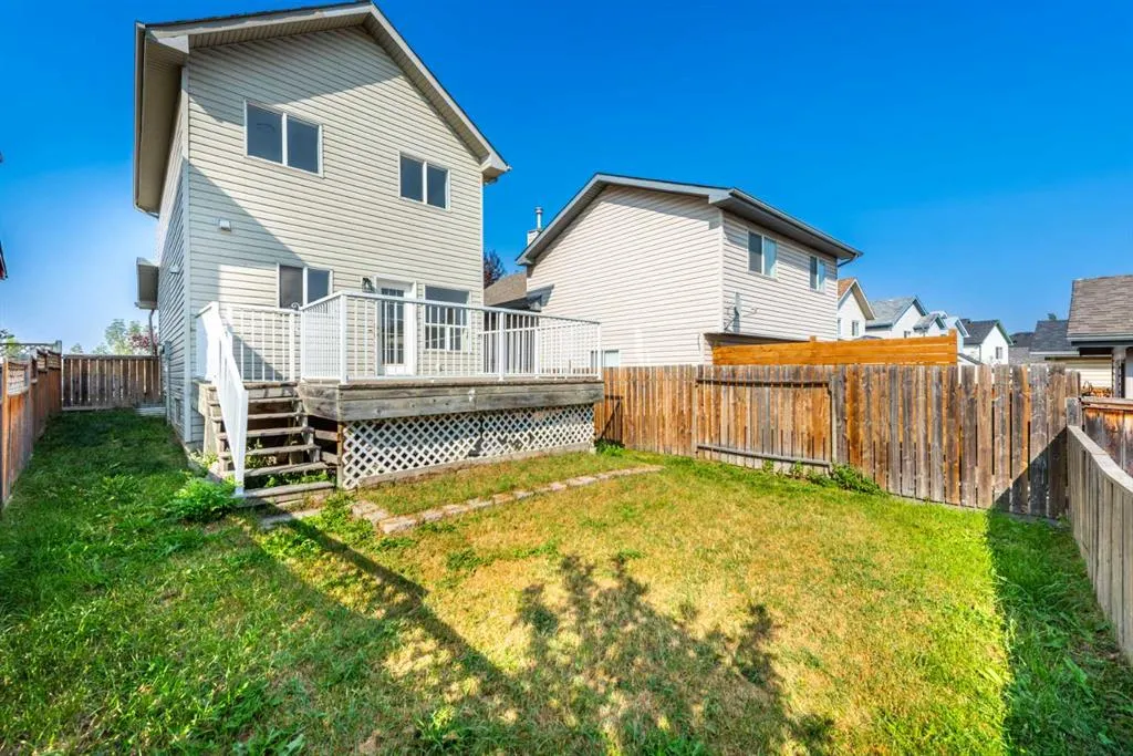 216 Hidden Hills Road NW