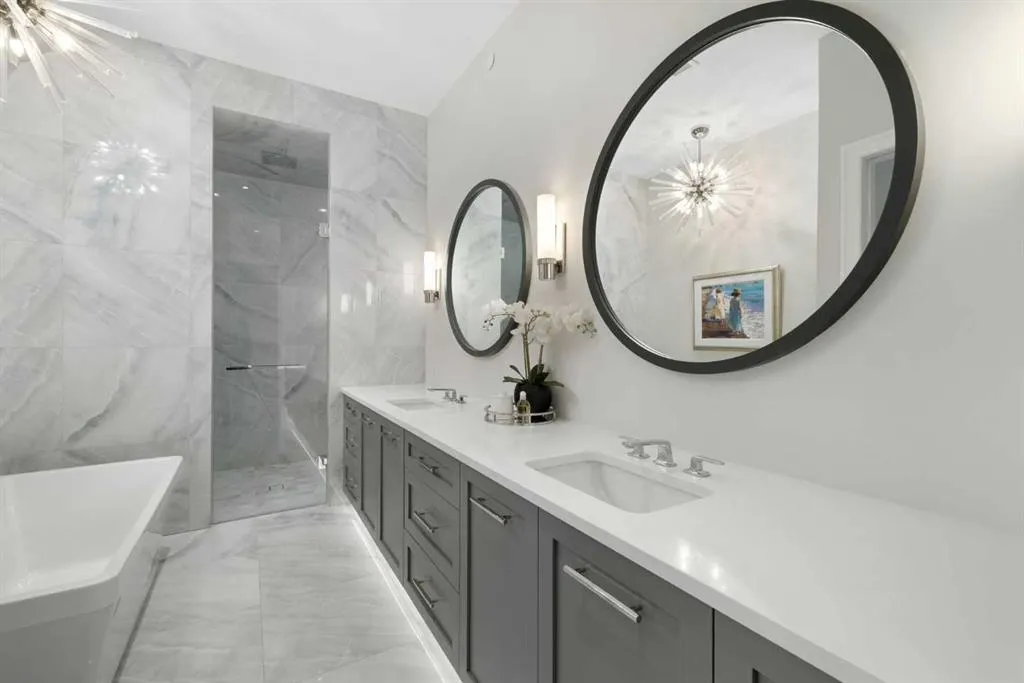 3030 17 Street SW, #302