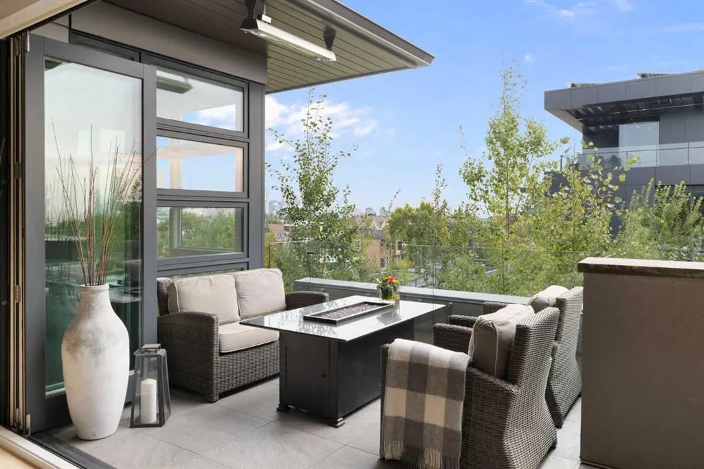 3030 17 Street SW, #302