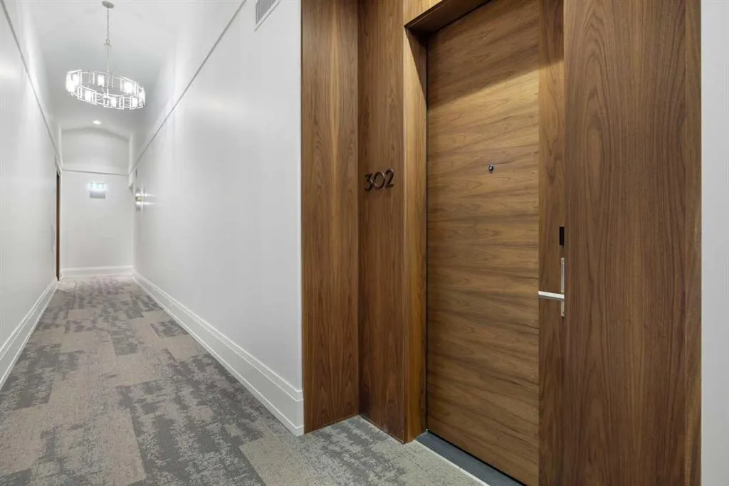 3030 17 Street SW, #302