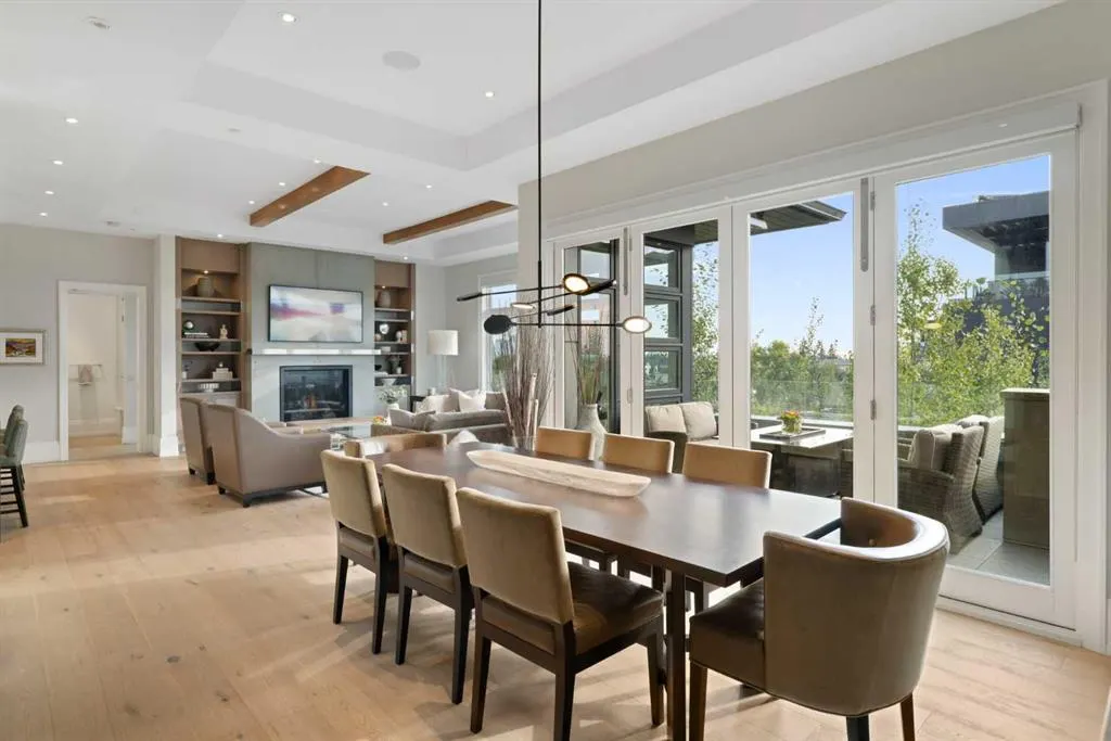 3030 17 Street SW, #302
