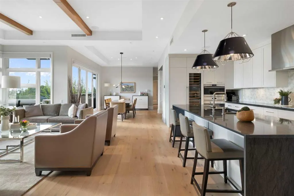 3030 17 Street SW, #302