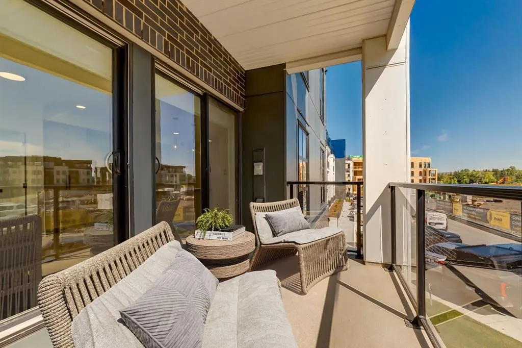 4270 Norford Avenue NW, #2103
