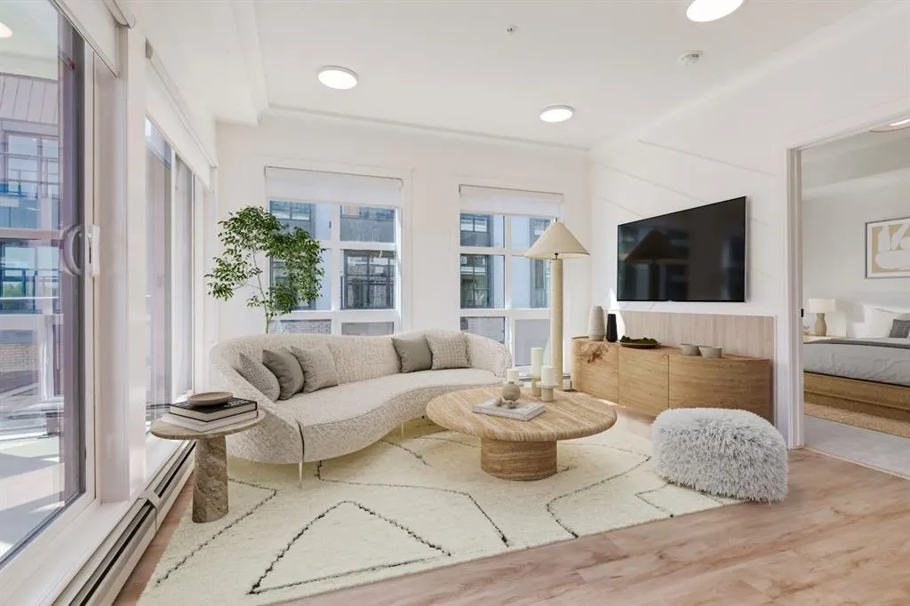 4270 Norford Avenue NW, #2103