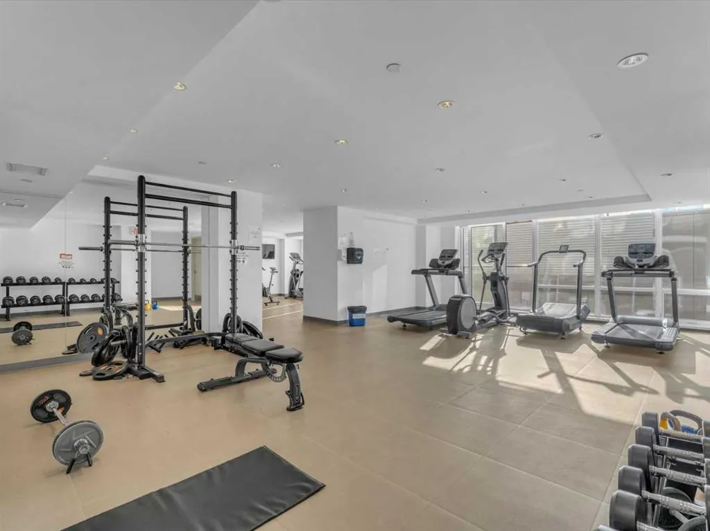 615 6 Avenue SE, #403