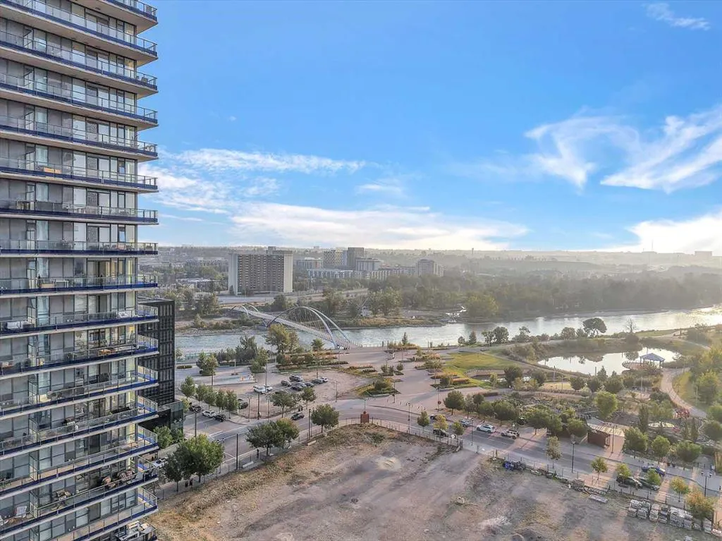 615 6 Avenue SE, #403